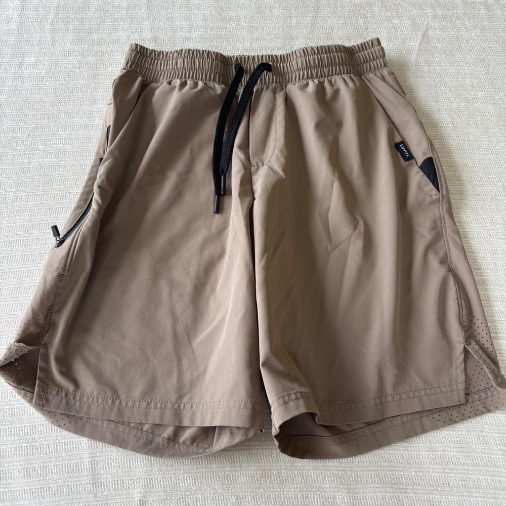 UNRL Apex Shorts Mens Small Tan Khaki Performance Golf Training 7 Inch Inseam
